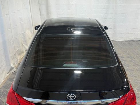 Used 2011 Toyota Avalon Limited FWD image 7