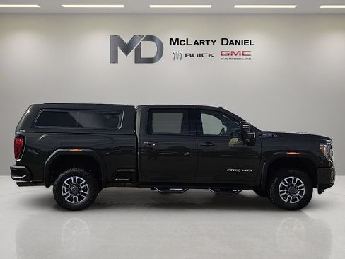 Used 2022 GMC Sierra 2500 AT4 w/ AT4 Preferred Package AWD/4WD image 15