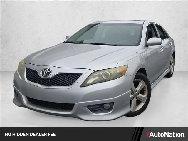 Used 2011 Toyota Camry SE w/ SE Extra-Value Pkg #1 FWD image 1
