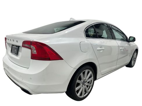 Used 2015 Volvo S60 T6 Platinum image 4
