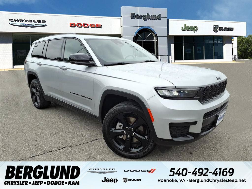 Used 2025 Jeep Grand Cherokee L Altitude AWD/4WD image 1