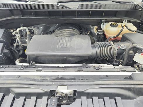 Used 2024 Chevrolet Silverado 1500 High Country w/ Technology Package AWD/4WD image 38