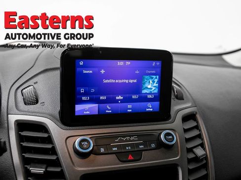Used 2022 Ford Transit Connect XLT FWD image 18