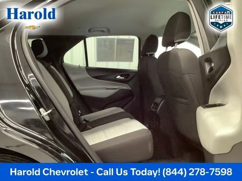 Used 2023 Chevrolet Equinox LS w/ LS Convenience Package image 8
