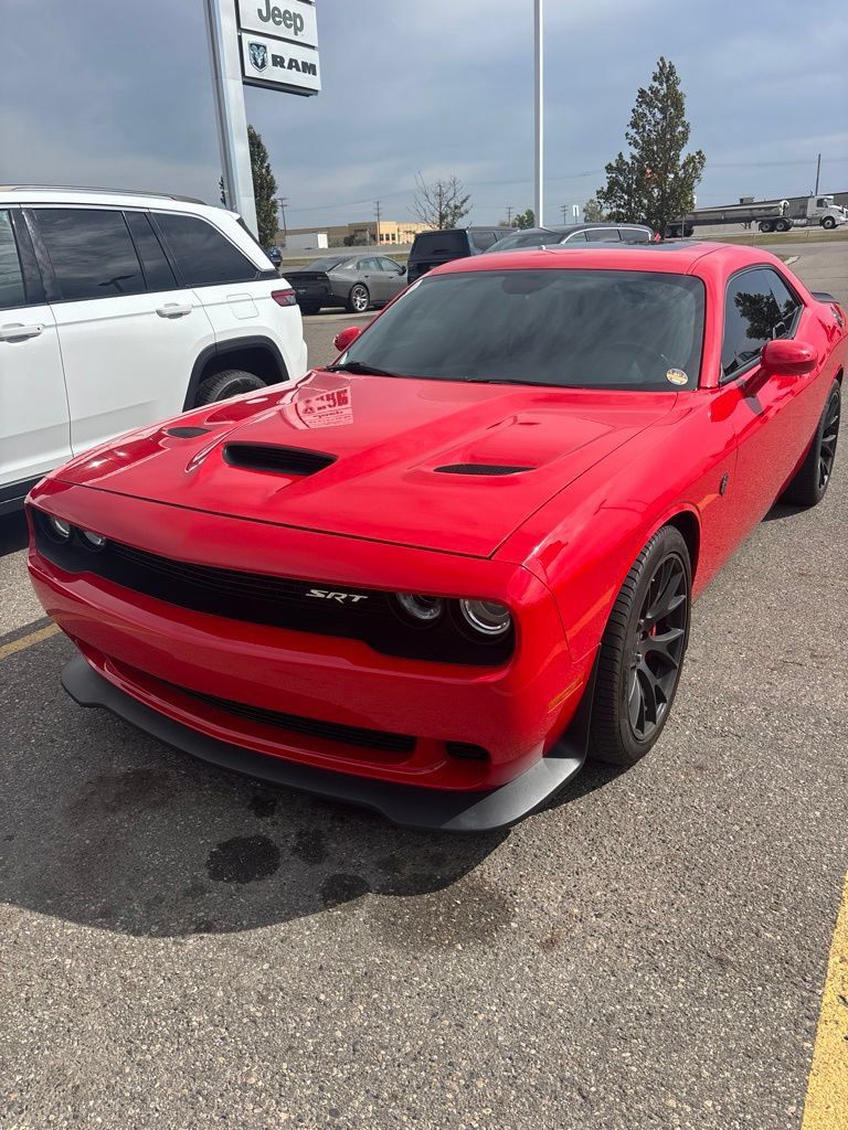 Used 2016 Dodge Challenger SRT Hellcat RWD image 4