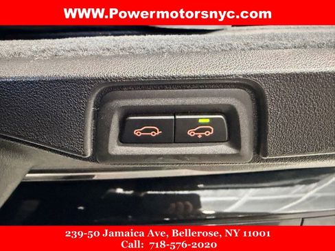 Used 2021 BMW X7 xDrive40i w/ Premium Package AWD/4WD image 26