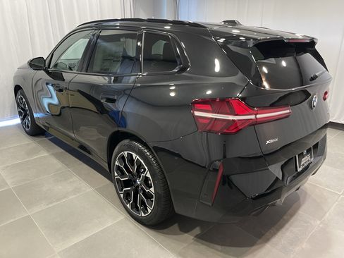 Used 2025 BMW X3 xDrive30i w/ Premium Package image 4