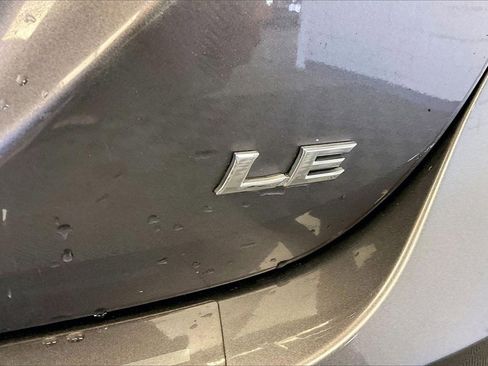 Used 2022 Toyota Camry LE w/ Convenience Package image 6