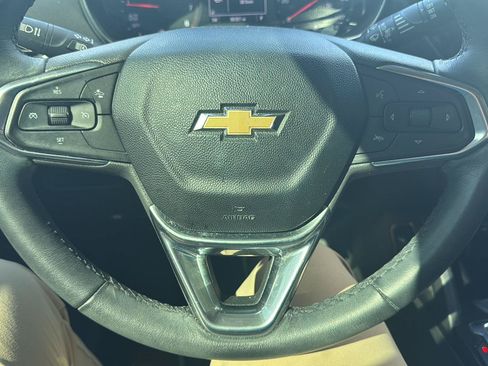 Used 2021 Chevrolet TrailBlazer LT w/ Premium Seating Package FWD image 12
