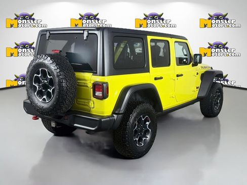 Used 2023 Jeep Wrangler Unlimited Rubicon w/ Cold Weather Group AWD/4WD image 5
