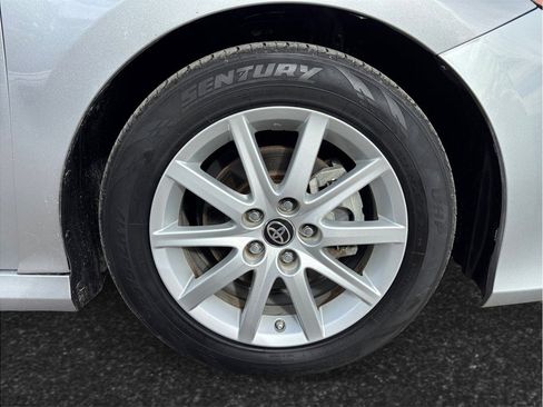 Used 2022 Toyota Camry LE image 13