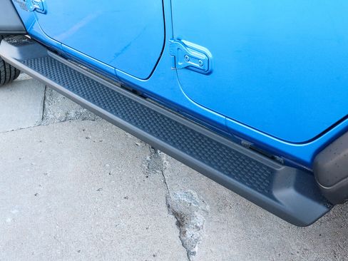 Used 2021 Jeep Wrangler Unlimited Sport S image 24