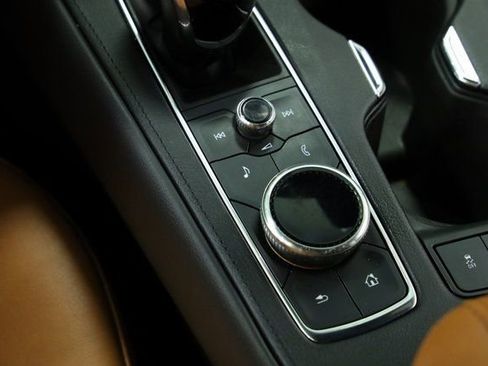 Used 2023 Cadillac XT4 Sport image 20