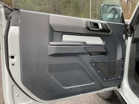 Certified 2024 Ford Bronco Black Diamond image 16