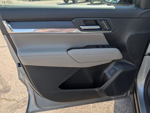 New 2026 GMC Terrain Elevation w/ Elevation Premium Package AWD/4WD image 36