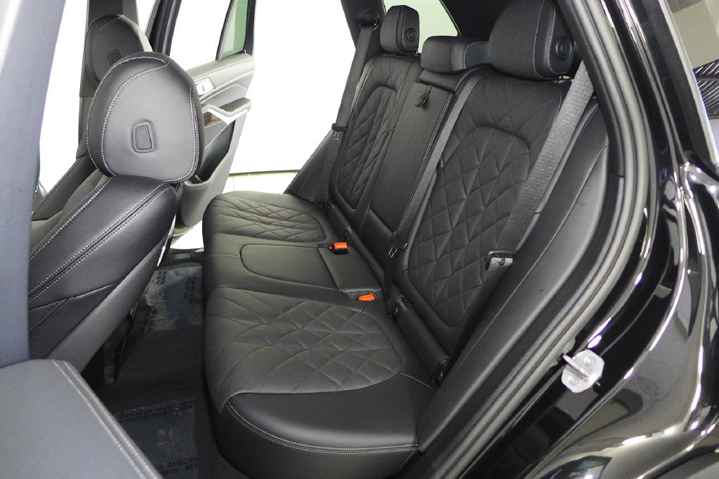 Used 2024 BMW X5 sDrive40i w/ Parking Assistance Package RWD image 21