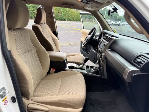 Used 2014 Toyota 4Runner SR5 AWD/4WD image 14