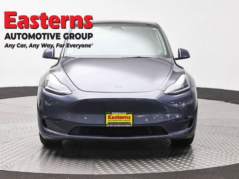 Used 2021 Tesla Model Y Long Range AWD/4WD image 2