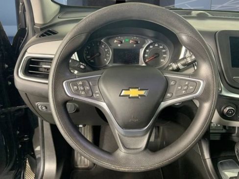 Used 2022 Chevrolet Equinox LS w/ LS Convenience Package FWD image 28