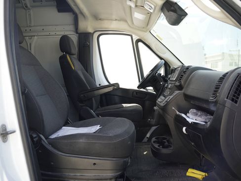 Used 2023 RAM ProMaster 2500 FWD image 25
