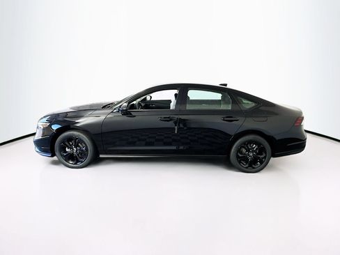 Used 2025 Honda Accord SE image 4