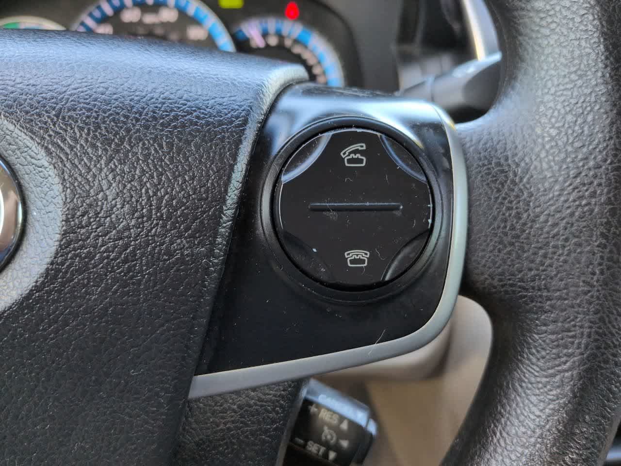 Used 2014 Toyota Camry LE FWD image 23