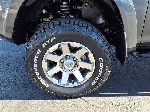 Used 2015 Toyota 4Runner 4WD image 15