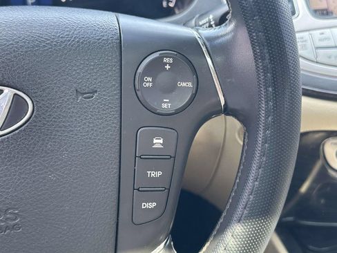 Used 2011 Hyundai Genesis 4.6 RWD image 26