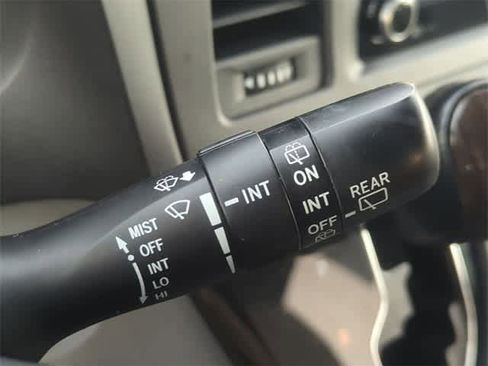 Used 2020 Toyota Sienna XLE image 28