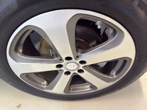 Used 2016 Mercedes-Benz GLC 300 4MATIC w/ Multimedia Package image 36