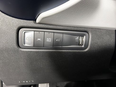 Used 2025 Chevrolet Equinox EV LT w/ Convenience Package FWD image 22