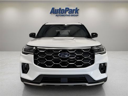 New 2026 Ford Explorer Platinum image 2