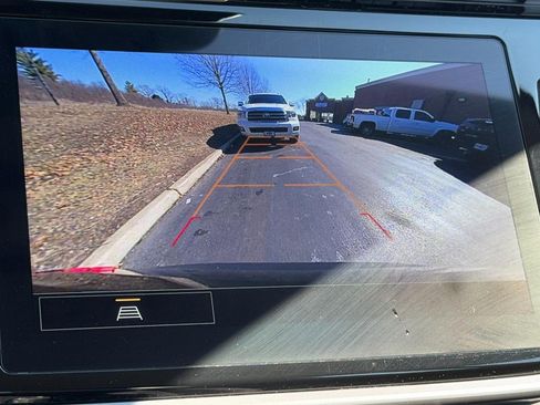 Used 2023 Chevrolet Bolt EUV LT w/ Convenience Package image 20