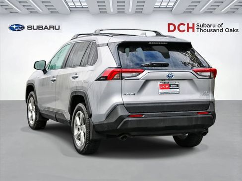 Used 2021 Toyota RAV4 XLE Premium w/ Carpet Mat Package (TMS) image 6