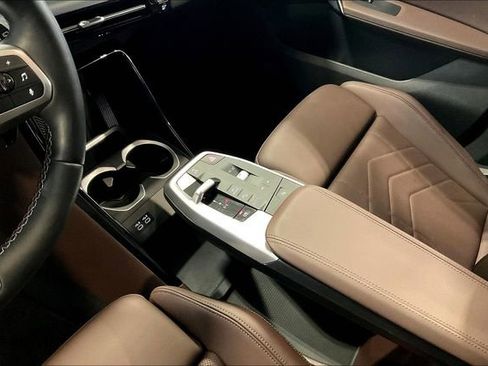 Used 2024 BMW X1 M35i w/ Shadowloine Package image 17