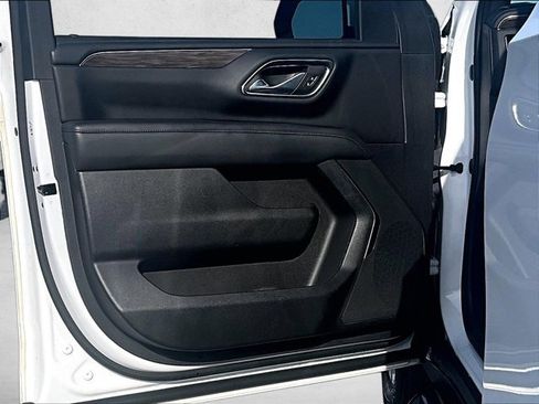 Used 2022 Chevrolet Tahoe LS RWD image 18