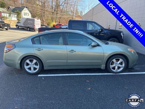 Used 2007 Nissan Altima 3.5 SE w/ Technology Pkg image 14