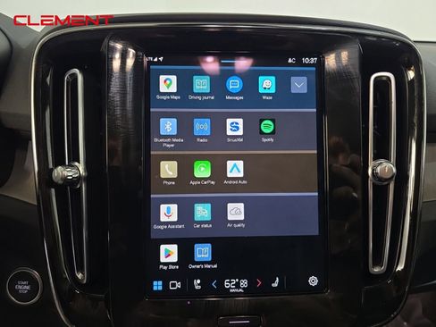 Used 2023 Volvo XC40 B5 Ultimate image 17