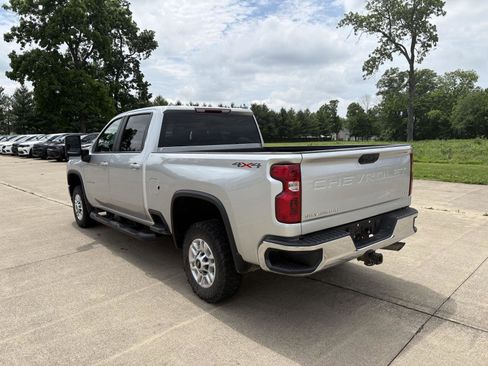 Used 2023 Chevrolet Silverado 2500 LT w/ Convenience Package AWD/4WD image 22