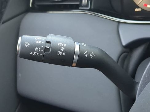 Certified 2024 Land Rover Range Rover Evoque S image 28