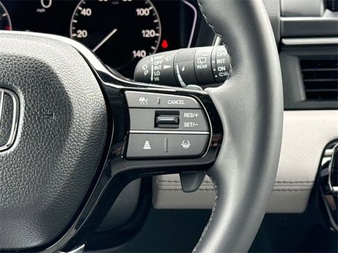 Certified 2025 Honda Pilot EX-L image 27