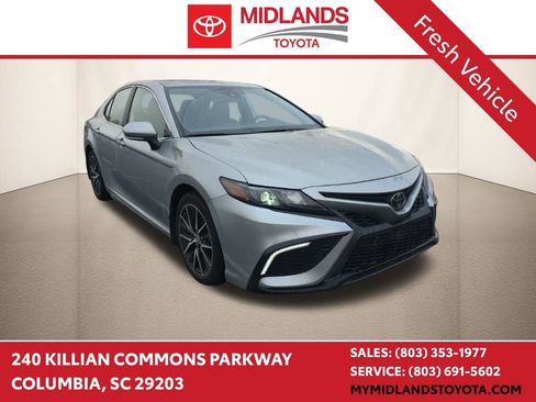 Used 2023 Toyota Camry SE w/ Convenience Package image 1