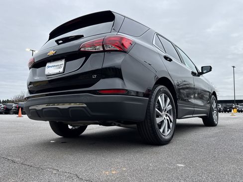 Used 2022 Chevrolet Equinox LT image 10