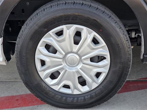 Used 2023 Ford Transit 350 XLT image 10