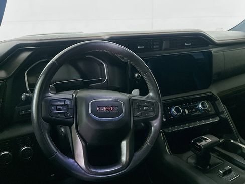 Used 2023 GMC Sierra 1500 AT4 w/ AT4 Premium Package image 18