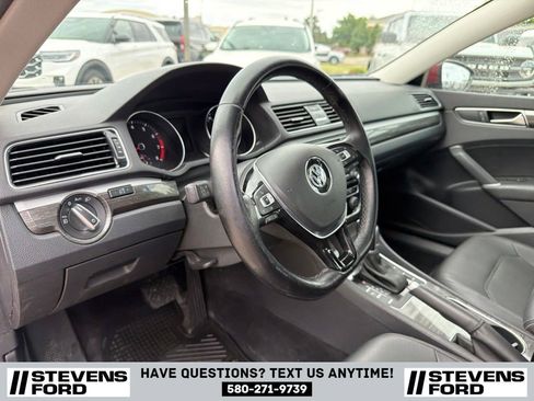 Used 2018 Volkswagen Passat 2.0T SE FWD image 18