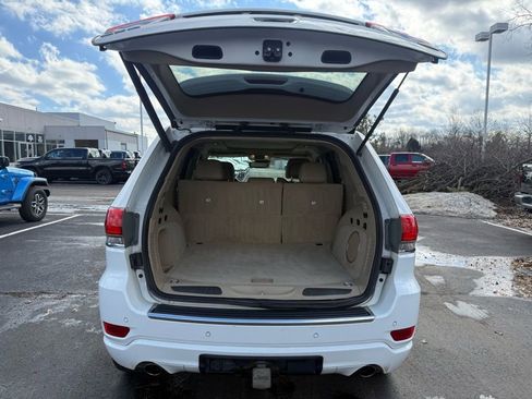 Used 2018 Jeep Grand Cherokee Overland image 34