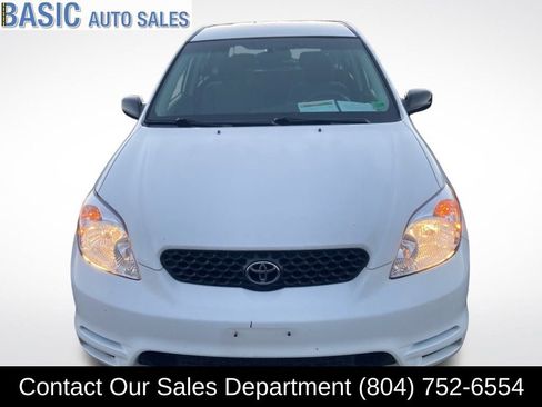 Used 2004 Toyota Matrix image 2