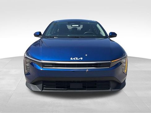 Used 2025 Kia K4 FWD image 2