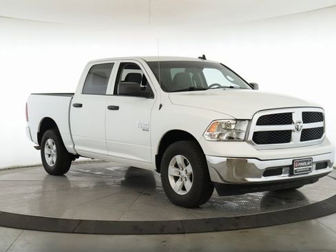 Used 2023 RAM 1500 Classic SLT w/ Electronics Group image 9